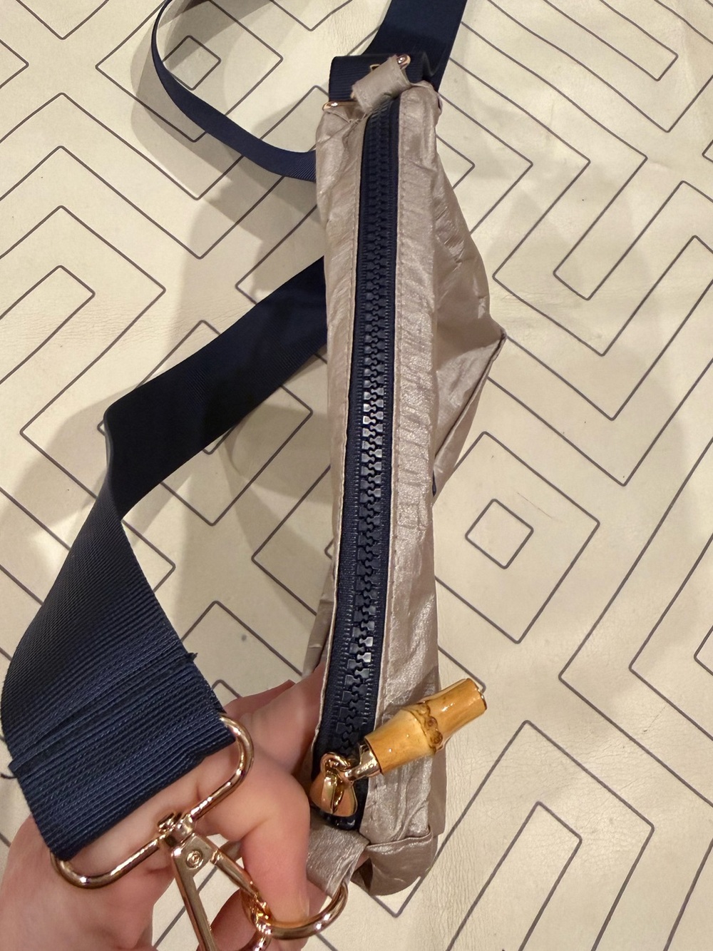 NWT Bourbon & Bamboo Champagne Crossbody Purse - Picture 7 of 12